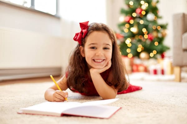 Escribir historias, son actividades navideñas especiales para niños